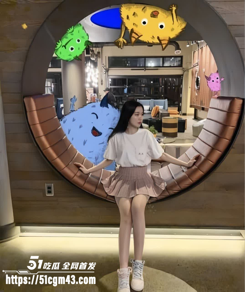 反差大二学妹性爱自拍 4