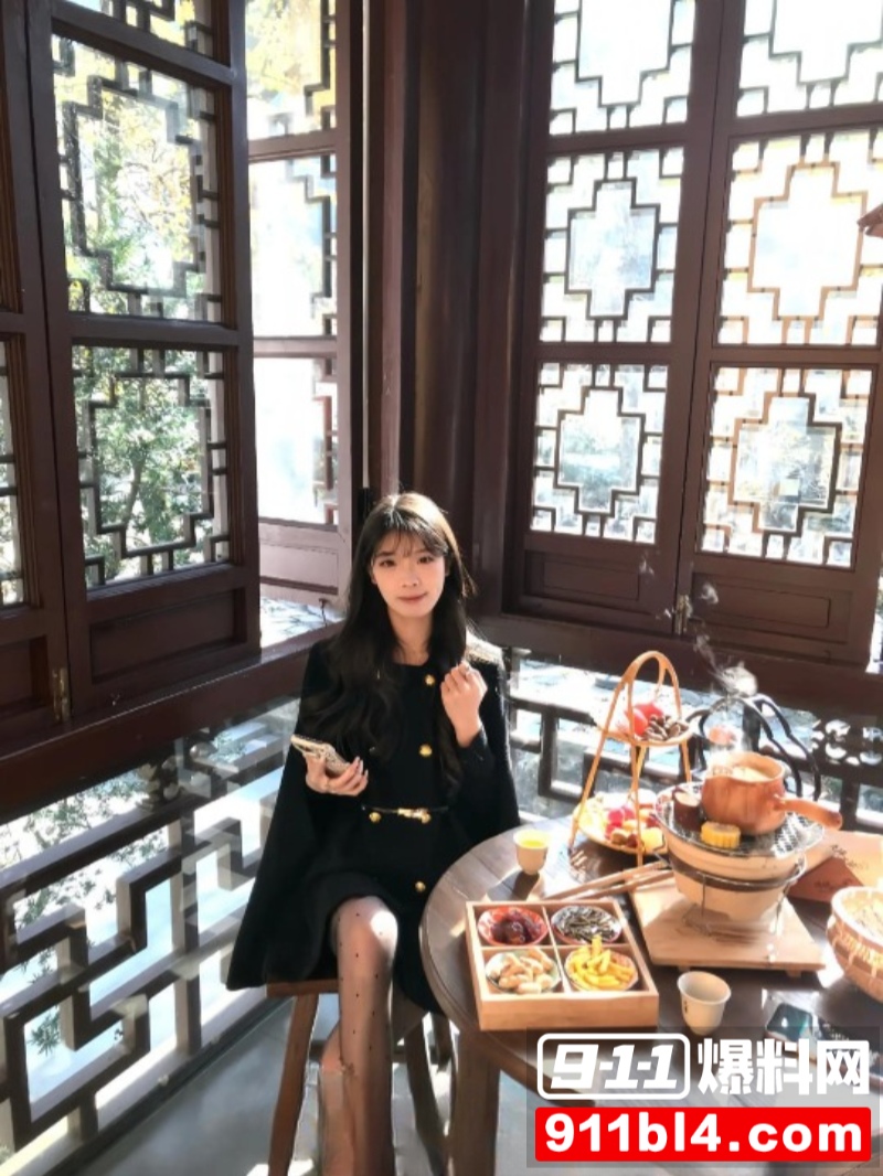 白嫩美乳女友3