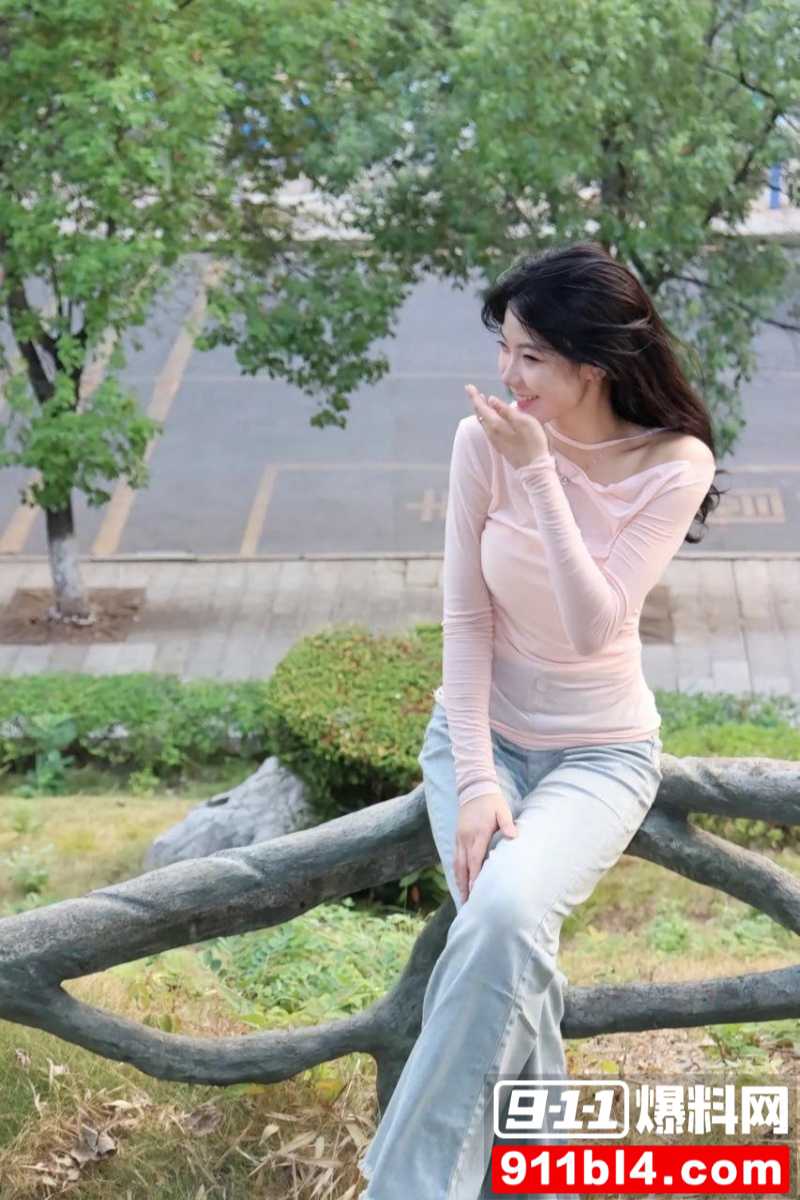 温文尔雅女神1