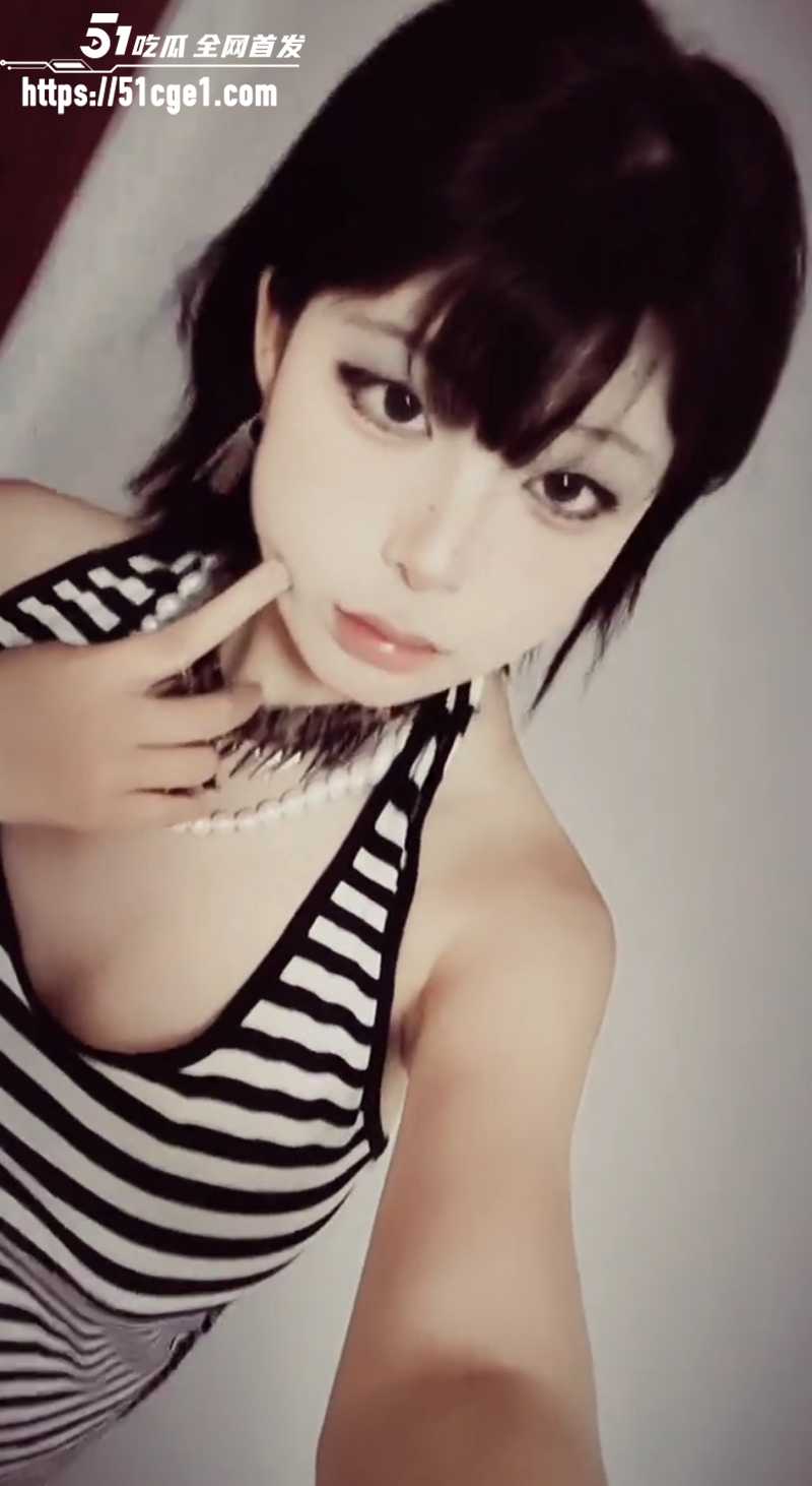 微胖嫩妹 性爱私拍 1 微胖嫩妹 性爱私拍 1
