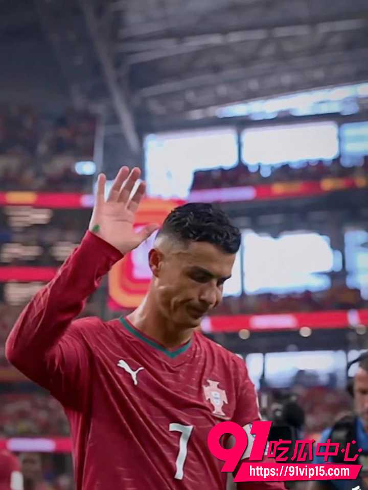 C罗泪别世界杯13 C罗泪别世界杯13