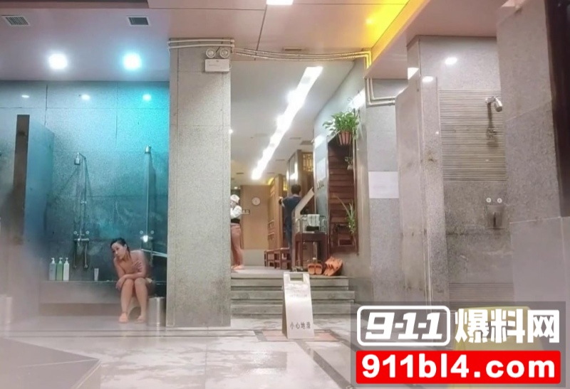 顶级反差女神 偷拍洗浴7
