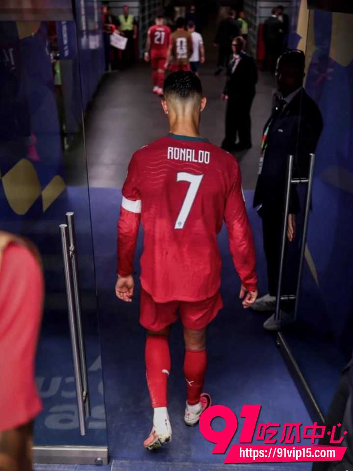C罗泪别世界杯9 C罗泪别世界杯9