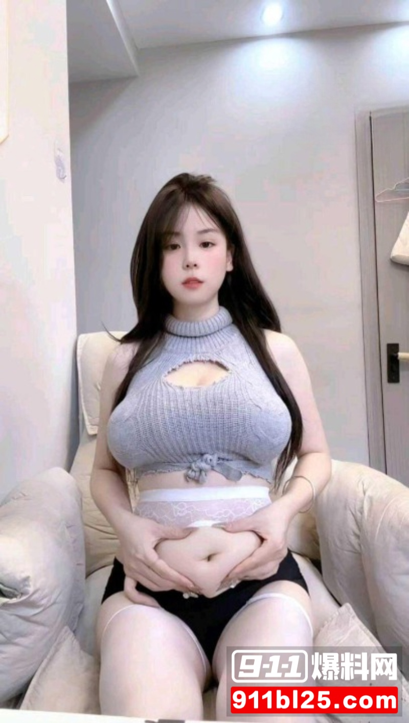 高颜值嫩妹锅包3